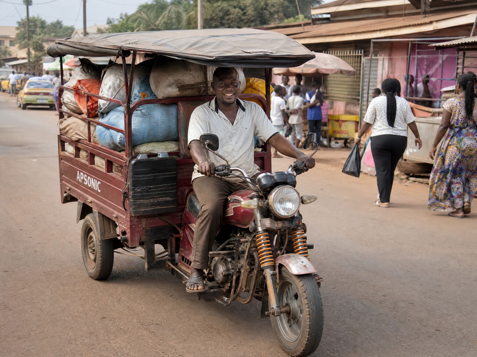 Transport tricycle